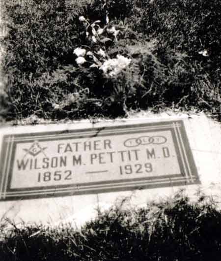 WilsonPettit-headstone