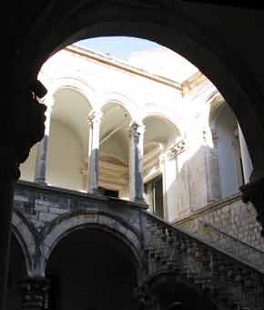 Balcony In Duzdeva palaca - Rector's Palace -042805-809a
