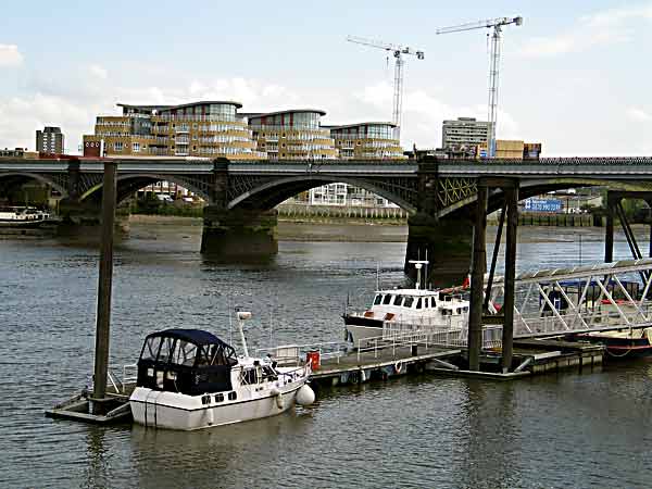 Chelsea Dock - Thames-050205-343p