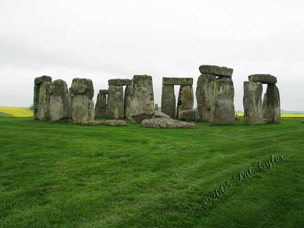 Stonehenge-050405-1103a