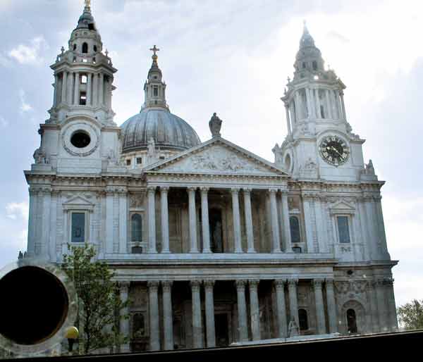 StPaulsCathedral-050305-1021a