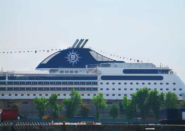 MSC-Opera-CruiseShip-043005-1146a