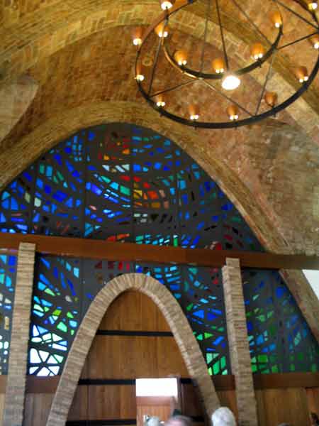 stainedGlass-v-042305-902a