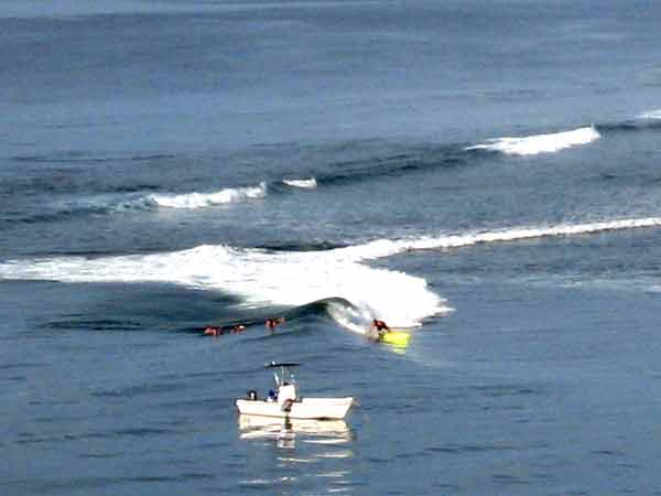2272-Surfers&Boat-071014-711a""